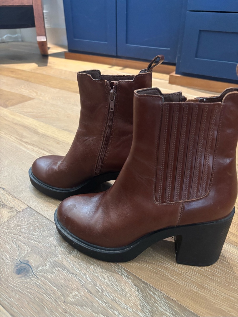 Steve Madden block heel boots size 8